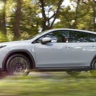 スバル『レヴォーグ レイバック』の「e-BOXER」（ストロングハイブリッド）搭搭載車