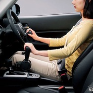 ホンダ・フィット用運転補助装置「Honda・テックマチックシステム」