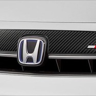 ホンダ『フィット』改良新型に対応する無限パーツ
