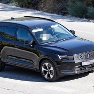 ボルボ XC40 改良新型の開発車両