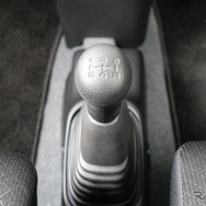 スズキ ワゴンR ZL（MT車）