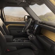 ディフェンダーの「DEFENDER TROPHY EDITION 2027」