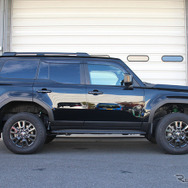 テイン 4x4ダンパースポーツ　ランドクルーザー250装着例（基準車高純正比　フロント：40mmアップ / リア：50mmアップ）