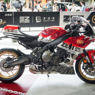 『ゼンレスゾーンゼロ』コラボ仕様のヤマハ『XSR900 GP』