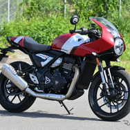トライアンフ Thruxton 400（スラクストン400）