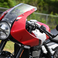 トライアンフ Thruxton 400（スラクストン400）