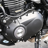 トライアンフ Thruxton 400（スラクストン400）