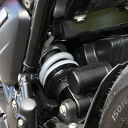トライアンフ Thruxton 400（スラクストン400）