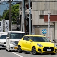 令和8年熊本地震：ガソリンスタンドでの給油待ちの列（7月30日、熊本県宇城市）
