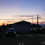 令和8年熊本地震、車中泊避難の例（7月30日、熊本県氷川町役場）