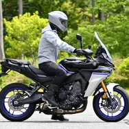 ヤマハ トレーサー9 GT+ Y-AMTのライディングポジション