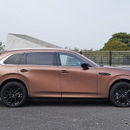 ホイールベースをCX-60比で250mm延長しているが、間延び感はない