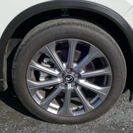 非ハイブリッドのXDに装着されていたタイヤはグッドイヤー「エフィシェントグリップSUV」。印象は良かった