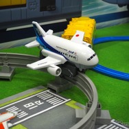 タカラトミー、プラレールエアー空をぐるっと！（TOKYOおもちゃショー2026）
