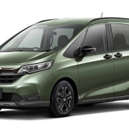 ホンダ フリードCROSSTAR BLACK STYLE（2023年）