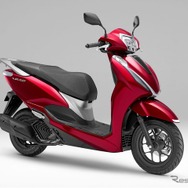 ホンダ・リード125（キャンディーラスターレッド）