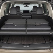 日産『エクストレイル』の車中泊仕様「マルチベッド」