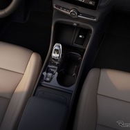 ボルボ XC40 改良新型