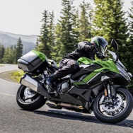 カワサキ Ninja 1100SX SE（プラズマライムグリーン×メタリックディアブロブラック）