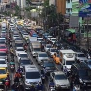 アソーク交差点の渋滞（バンコク）