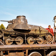 2005年に日本から英国に運ばれた九五式軽戦車