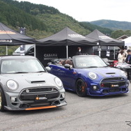 会場に集まった個性的なMINI