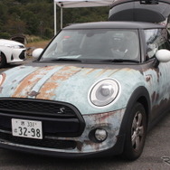 会場に集まった個性的なMINI