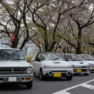 桜吹雪と名車の饗宴…オールドカーミーティングin清久さくらまつり