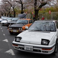 桜吹雪と名車の饗宴…オールドカーミーティングin清久さくらまつり