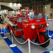 働くクルマの先輩たち！ 100年以上も昔のクラシックな消防車がズラリ…東京国際消防防災展2023