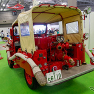 働くクルマの先輩たち！ 100年以上も昔のクラシックな消防車がズラリ…東京国際消防防災展2023