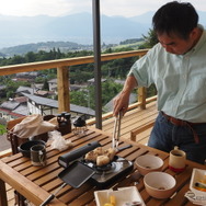 おそとのてらすでの朝食風景