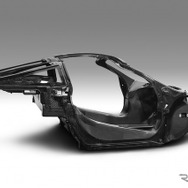マクラーレンの新型スーパーカーのカーボンファイバー製モノコック