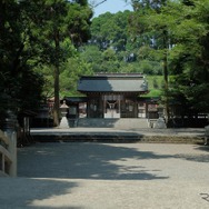 神武天皇が即位する前にここで祈りを捧げたことが都農神社の由来らしい。27世紀前の痕跡が今に伝わるとは、高天原伝説ゆかりの県はダテじゃない。