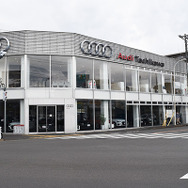 ビジョナグループ本社（2F）、Audi立川店（1F）