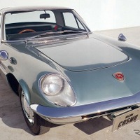 【書籍】マツダのロータリーエンジン車、60年の歴史をたどる 画像