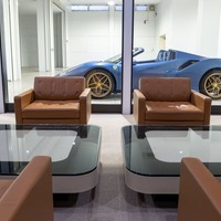 高級車専用の屋内駐車場「コーンズ・リザーブ」、大阪南港に10月オープン