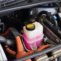 夏のトラブルを防ぐ…クルマの命を守る「クーラント管理」完全ガイド