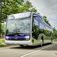 ダイムラー、メルセデスの自動運転バスを初公開…オランダ 画像