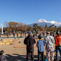 富士山麓でRCカーのアウトドアイベント…タミヤが「BLOCKHEAD MOTORS RC OUTDOOR FES 2025」開催　11月29・30日