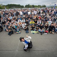 世界中のレイズファン大集合！ レイズのホイールユーザー交流イベント『2026 RAYS FAN MEETING』が富士スピードウェイで開催…4月19日