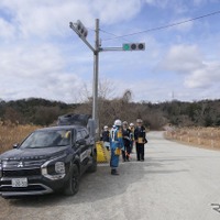 三菱アウトランダーPHEV、災害時の信号機電源に活用…近畿6府県の広域訓練で実証