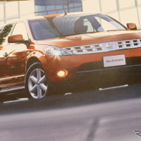 “五感に訴える”斬新なデザインが売りだった、初代日産『ムラーノ』【懐かしのカーカタログ】