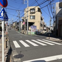 ガードレールが変！ 小竹トライアングル…東京練馬