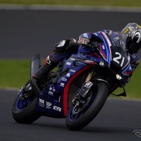 横浜「Yamaha E-Ride Base」で鈴鹿8耐展示＆ライブ上映！ 中須賀選手引退記念展示も