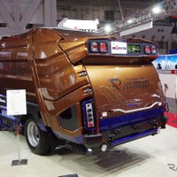 【2017NEW環境展】「カッコいいゴミ収集車」はもはやトレンド？ 環境への配慮、見た目にも