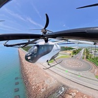 SKYDRIVE「空飛ぶクルマ」、瀬戸内海遊覧想定のデモフライト…スズキ社長も視察