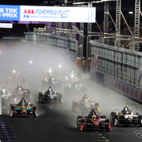ヤマハ・日産は母国レース表彰台届かず…クプラ・キロ、マヒンドラが勝利【フォーミュラE東京】