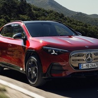 メルセデスベンツ、『GLA』新型を欧州発表…航続最大657kmの電動SUVに