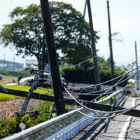 熊本地震、猛暑の中の避難生活、車中泊の70代女性死亡［新聞ウォッチ］